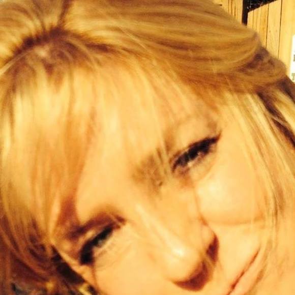 Meet your Posher, Shelley - Picture 1 of 1